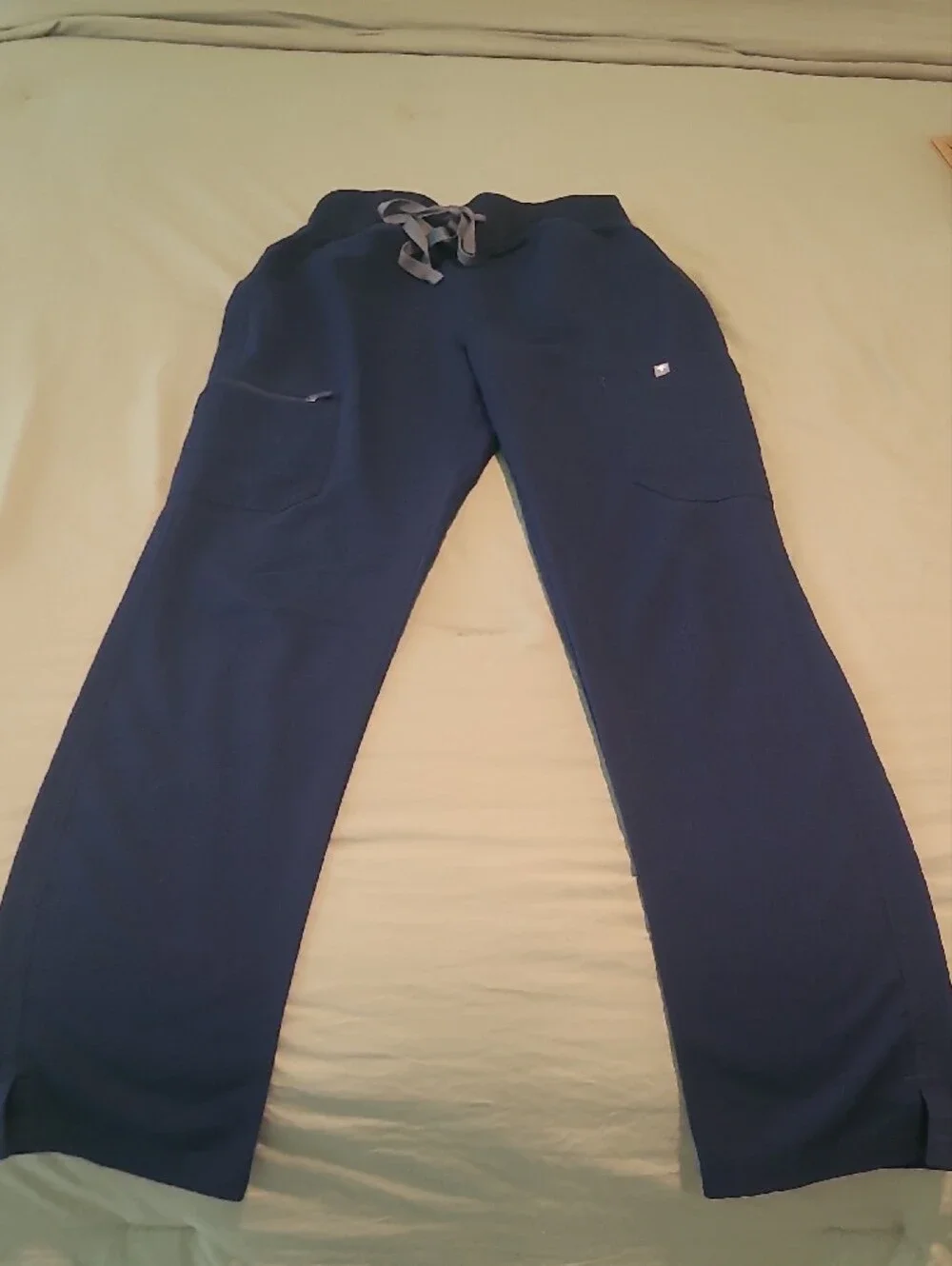 FIGS Navy Blue Scrub Top and Jogger Set